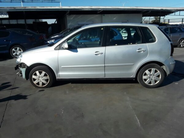 FARO IZQUIERDO VOLKSWAGEN POLO - Imagen 2