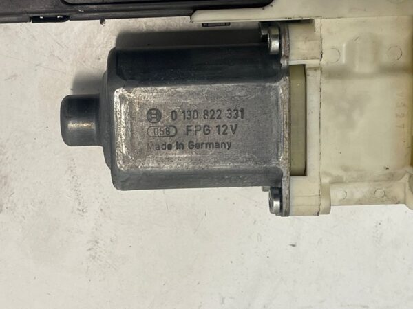 ELEVALUNAS DELANTERO DERECHO RENAULT LAGUNA III BERLINA