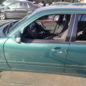 PUERTA DELANTERA IZQUIERDA MERCEDES-BENZ CLASE E (BM 210) BERLINA
