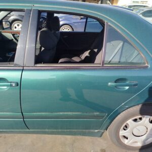 PUERTA TRASERA IZQUIERDA MERCEDES-BENZ CLASE E (BM 210) BERLINA