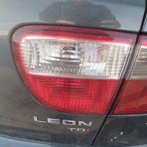 PILOTO TRASERO DERECHO INTERIOR SEAT LEON (1M1)