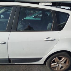 PUERTA TRASERA IZQUIERDA RENAULT SCENIC III (JZ)