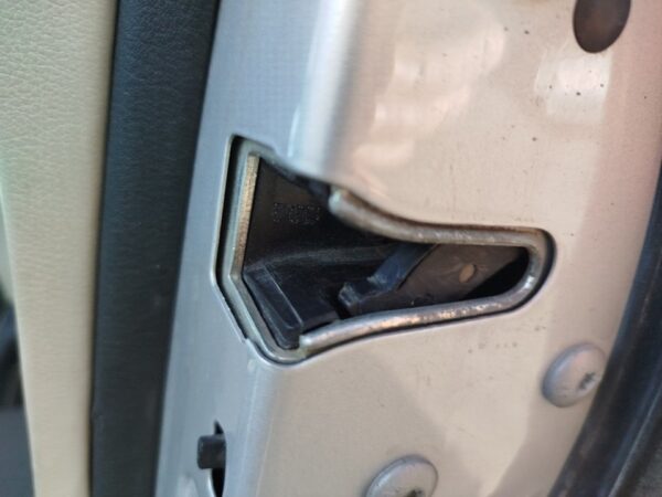 CERRADURA PUERTA TRASERA DERECHA BMW SERIE 3 BERLINA (E46)