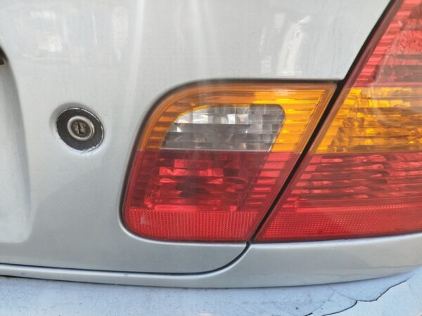 PILOTO TRASERO DERECHO INTERIOR BMW SERIE 3 BERLINA (E46)