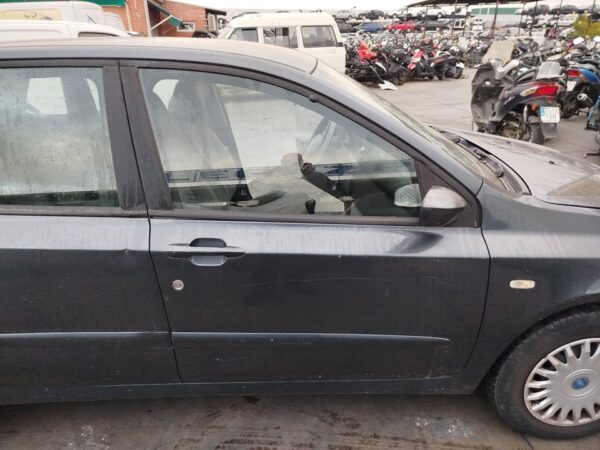 PUERTA DELANTERA DERECHA FIAT STILO (192)