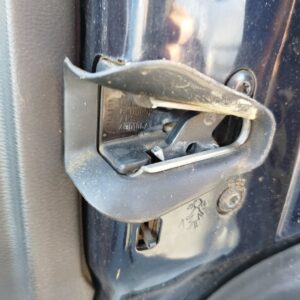 CERRADURA PUERTA TRASERA DERECHA AUDI A8 (D2)
