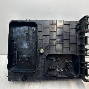 CAJA RELES / FUSIBLES VOLKSWAGEN GOLF V (1K1)(10.2003)