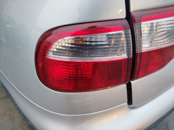 PILOTO TRASERO IZQUIERDO SEAT TOLEDO (1M2)