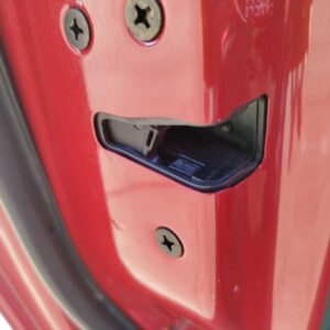 CERRADURA PUERTA TRASERA IZQUIERDA MAZDA 3 BERLINA (BK)