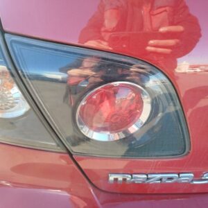 PILOTO TRASERO IZQUIERDO INTERIOR MAZDA 3 BERLINA (BK)