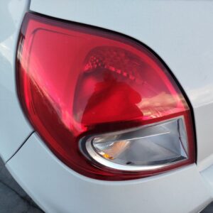 PILOTO TRASERO IZQUIERDO RENAULT CLIO III
