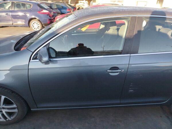 PUERTA DELANTERA IZQUIERDA VOLKSWAGEN JETTA V (1K2)