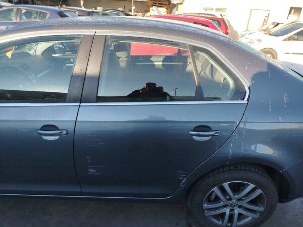 PUERTA TRASERA IZQUIERDA VOLKSWAGEN JETTA V (1K2)