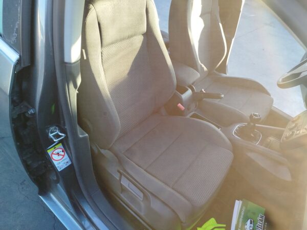 JUEGO ASIENTOS COMPLETO VOLKSWAGEN JETTA V (1K2)