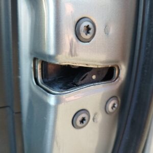 CERRADURA PUERTA DELANTERA DERECHA TOYOTA YARIS (KSP9/SCP9/NLP9)