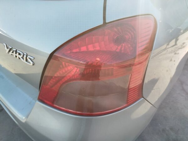 PILOTO TRASERO DERECHO TOYOTA YARIS (KSP9/SCP9/NLP9)