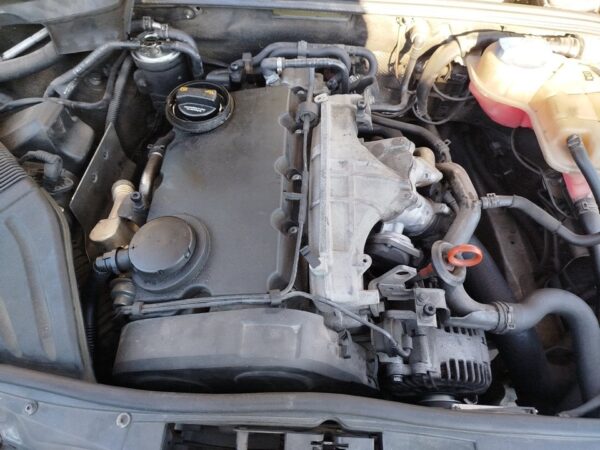 CONDENSADOR / RADIADOR  AIRE ACONDICIONADO AUDI A4 AVANT (8E)
