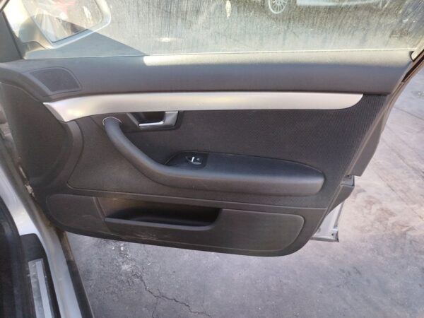 ELEVALUNAS DELANTERO DERECHO AUDI A4 AVANT (8E)