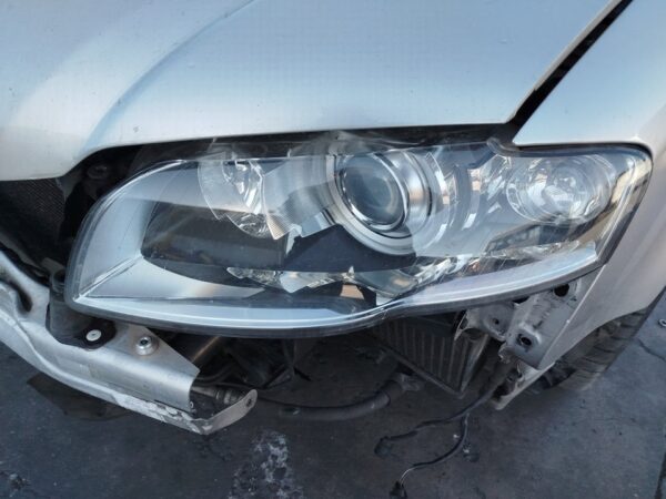 FARO IZQUIERDO AUDI A4 AVANT (8E)