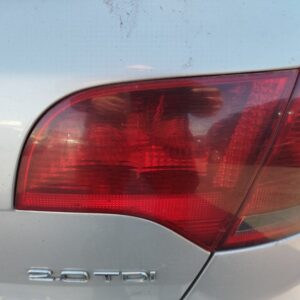 PILOTO TRASERO DERECHO INTERIOR AUDI A4 AVANT (8E)