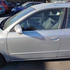 PUERTA DELANTERA IZQUIERDA AUDI A4 AVANT (8E)