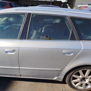 PUERTA TRASERA IZQUIERDA AUDI A4 AVANT (8E)