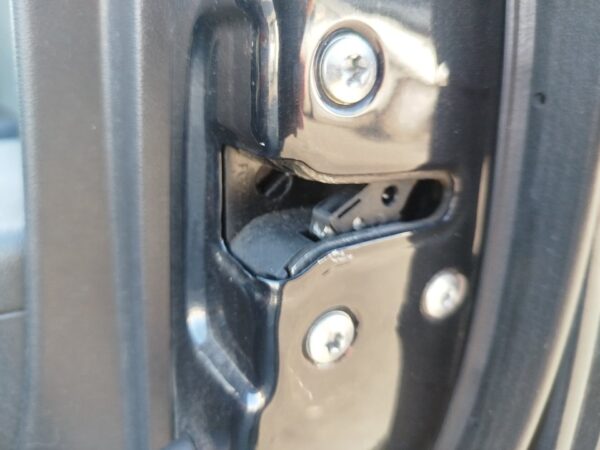 CERRADURA PUERTA DELANTERA DERECHA HYUNDAI I30 (FD)