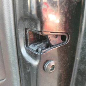 CERRADURA PUERTA DELANTERA DERECHA VOLKSWAGEN POLO IV (9N3)