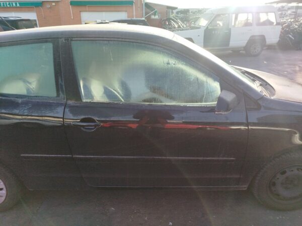 PUERTA DELANTERA DERECHA VOLKSWAGEN POLO IV (9N3)