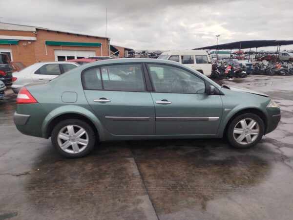 PILOTO TRASERO IZQUIERDO RENAULT MEGANE II BERLINA 5P - Imagen 3