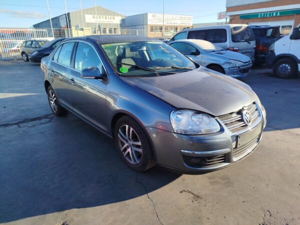 CAPO VOLKSWAGEN JETTA V (1K2) - Imagen 2