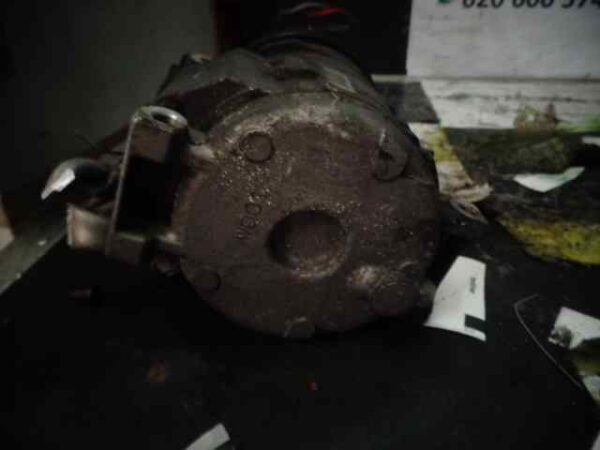 COMPRESOR AIRE ACONDICIONADO MITSUBISHI SPACE WAGON (N80/N90)