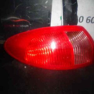 PILOTO TRASERO DERECHO ALFA ROMEO 147 (190)