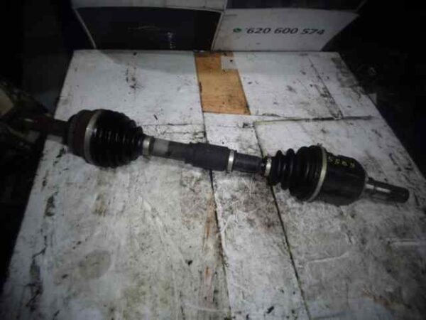 TRANSMISION DELANTERA IZQUIERDA TOYOTA COROLLA (E12)