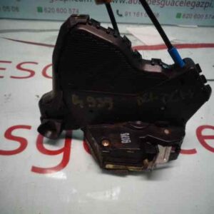 CERRADURA PUERTA DELANTERA DERECHA TOYOTA COROLLA (E12)