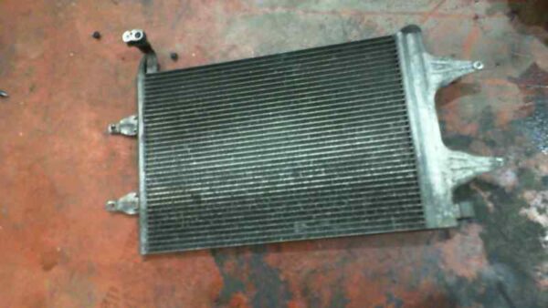 CONDENSADOR / RADIADOR  AIRE ACONDICIONADO SKODA FABIA (6Y2/6Y3)