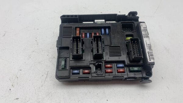 CAJA RELES / FUSIBLES CITROEN XSARA PICASSO