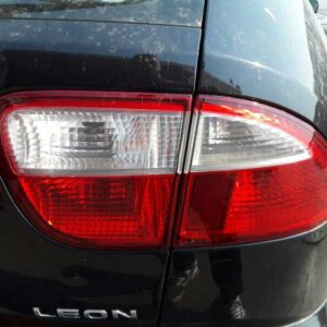 PILOTO TRASERO DERECHO SEAT LEON (1M1)
