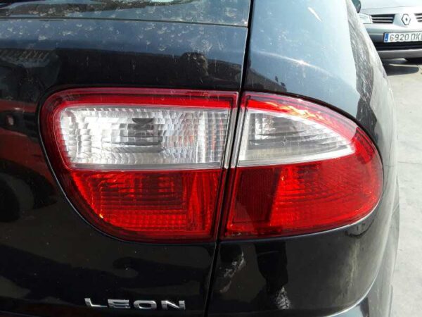 PILOTO TRASERO DERECHO SEAT LEON (1M1)