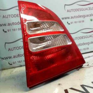 PILOTO TRASERO DERECHO SKODA OCTAVIA BERLINA (1U2)