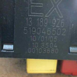 CAJA RELES / FUSIBLES OPEL VECTRA C BERLINA