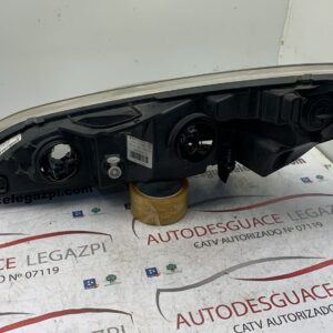 FARO DERECHO PEUGEOT 407