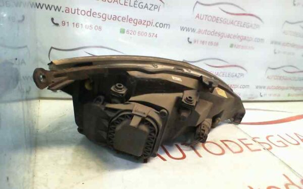 FARO IZQUIERDO FORD FOCUS BERLINA (CAK)