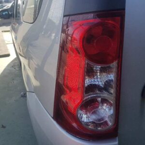 PILOTO TRASERO IZQUIERDO DACIA LOGAN 1