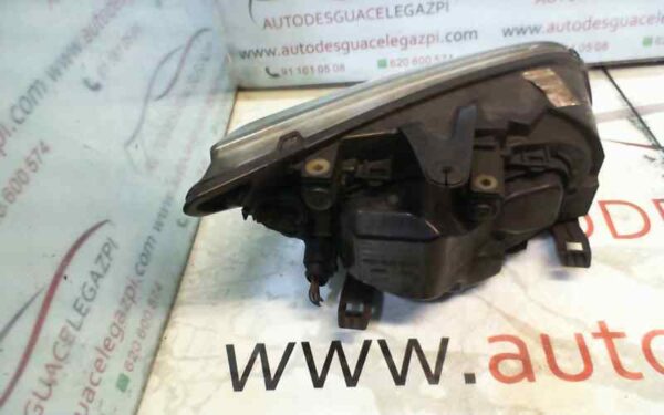 FARO IZQUIERDO FORD FOCUS BERLINA (CAP)