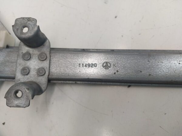 ELEVALUNAS DELANTERO DERECHO NISSAN ALMERA TINO (V10M)