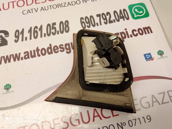 PILOTO TRASERO IZQUIERDO INTERIOR AUDI A4 BERLINA (8E)