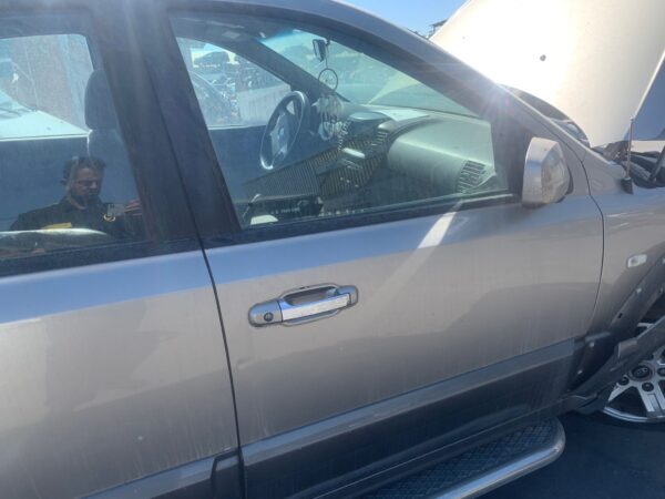 PUERTA DELANTERA IZQUIERDA KIA SORENTO (BL)