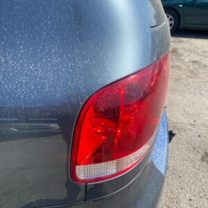 PILOTO TRASERO IZQUIERDO VOLKSWAGEN TOUAREG (7LA)