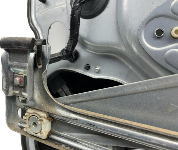 ELEVALUNAS DELANTERO IZQUIERDO FORD FOCUS BERLINA (CAP)